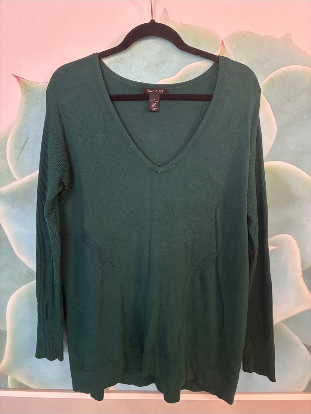 White House Black Market Deep Green V-Neck Long Sleeve lightweight Sweatee